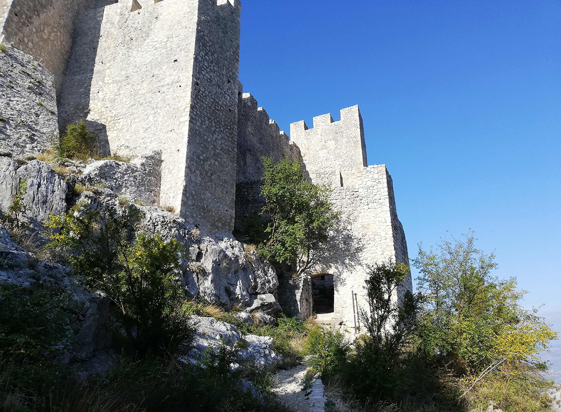 Trenutno pregledavate Utvrde Humske zemlje